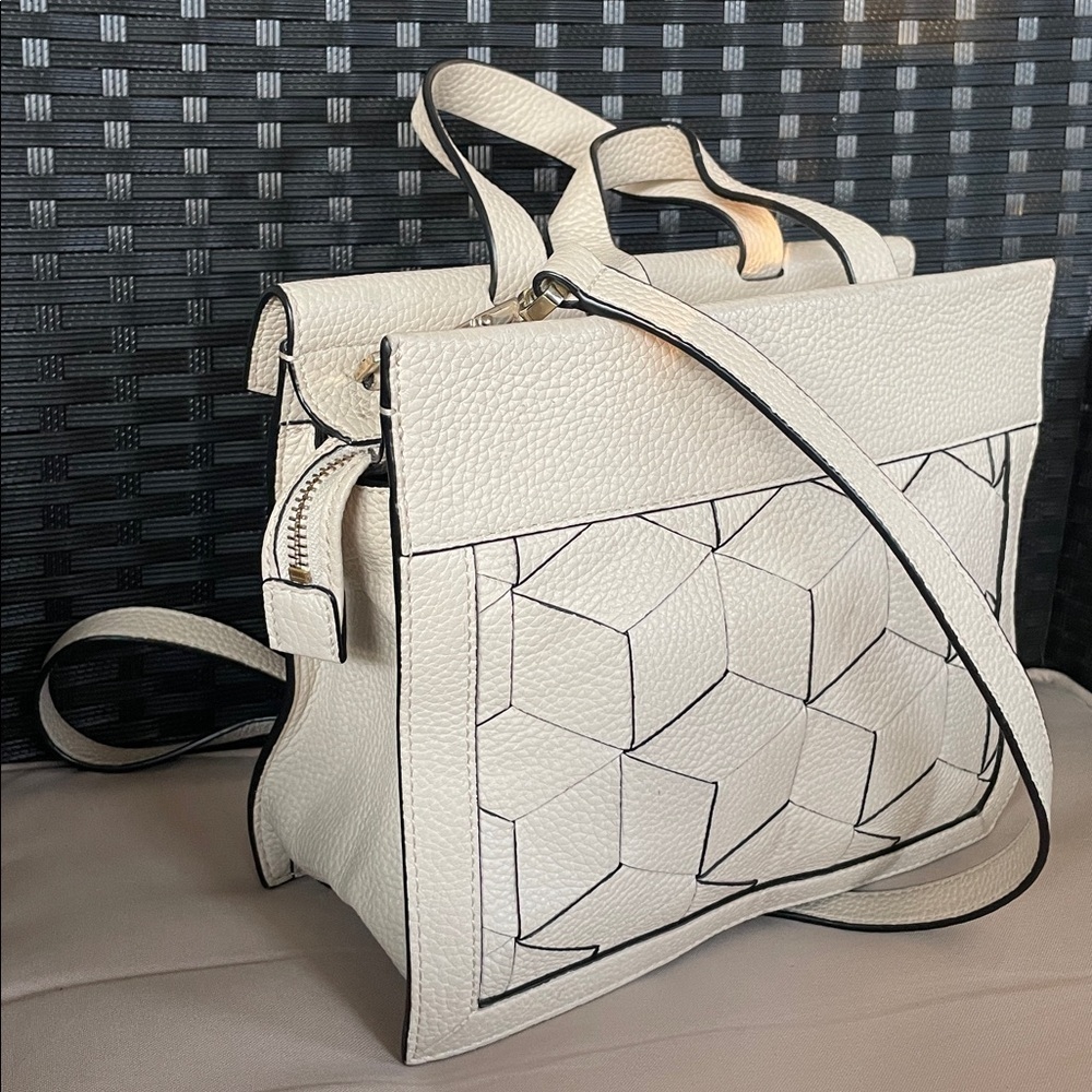 Welden Voyager Small Flap Satchel Cement Colored Pebbled Leather Crossbody Bag - Picture 5 of 13